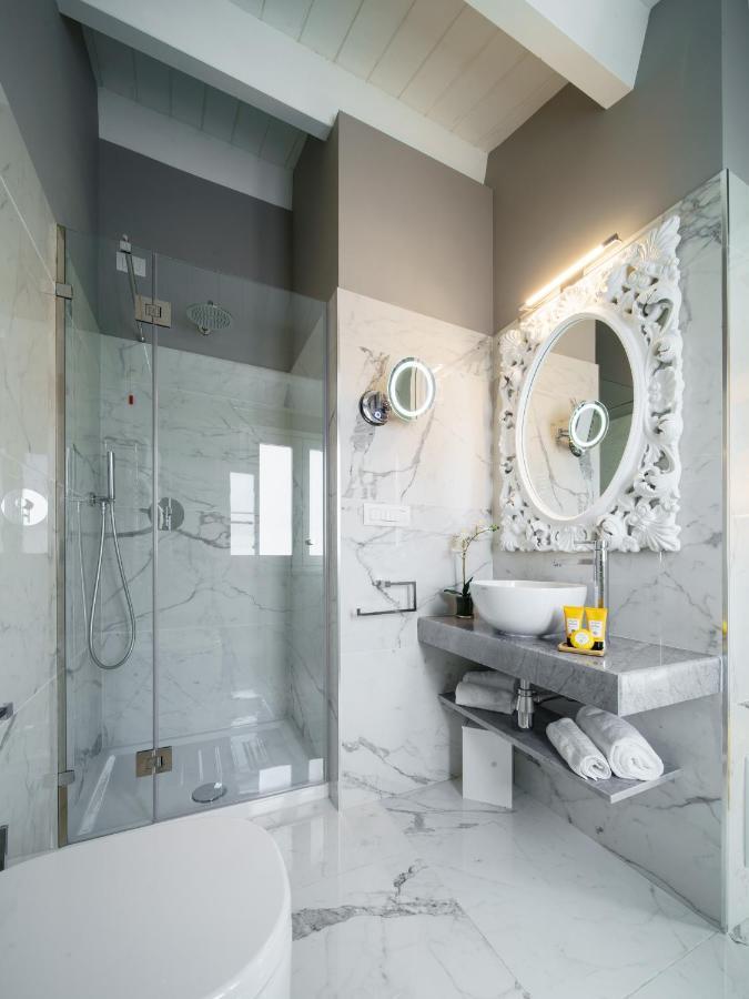 Boutique Hotel Carlo Felice 卡利亚里 外观 照片
