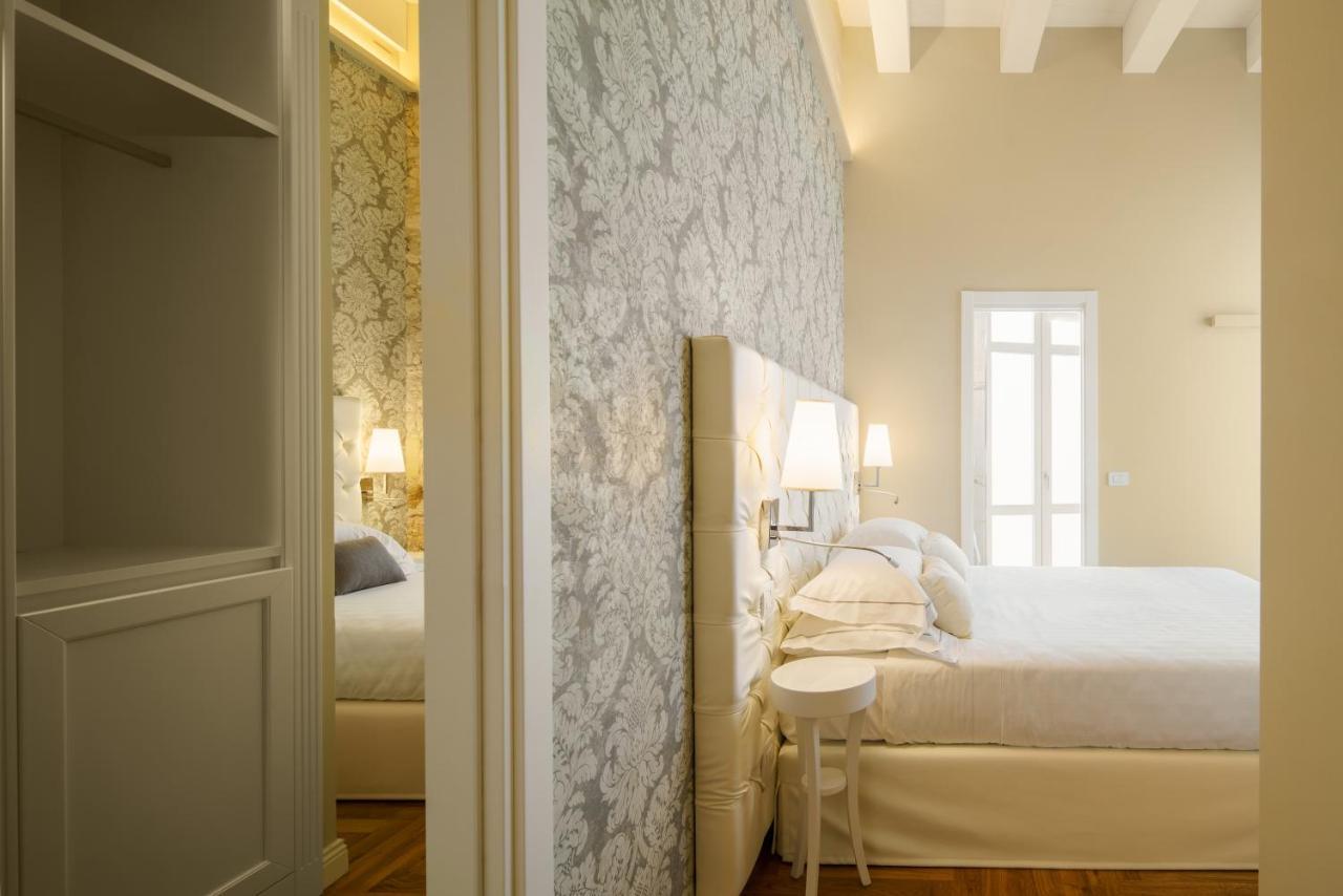 Boutique Hotel Carlo Felice 卡利亚里 外观 照片